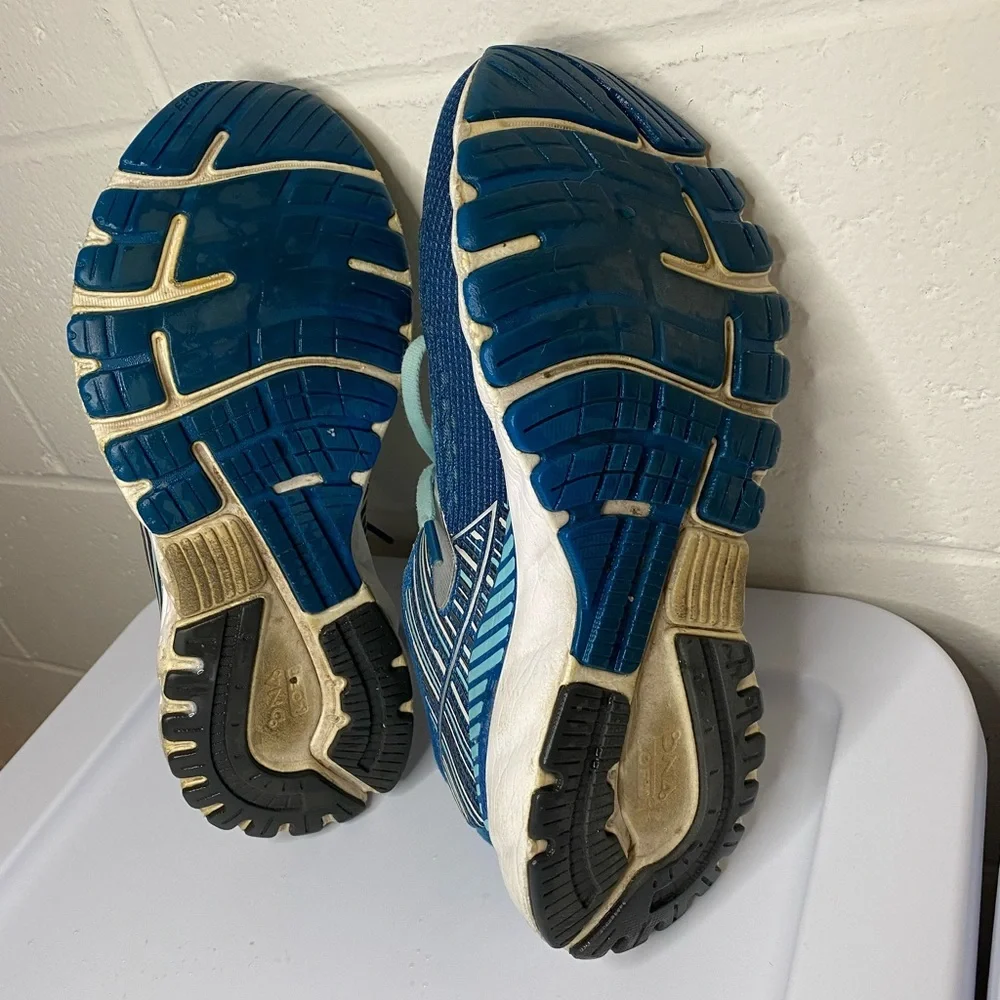 Brooks Women’s Adrenaline GTS 19 Blue Running Shoes Size 10
